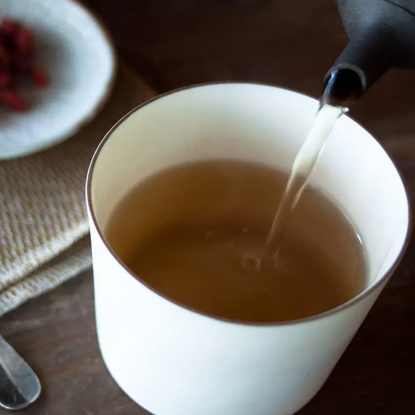 Yatsushiro's ancient Japanese lotus leaf tea (can/leaf 20g)